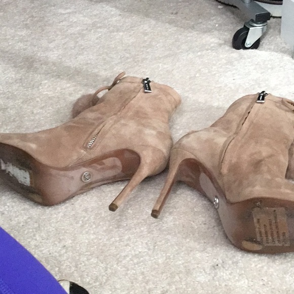 Michael Kors boots - Picture 3 of 3